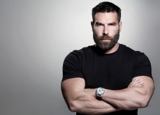 Il gagne plus d'1$ million grâce au poker mais sans avoir joué une seule main Les World Series of Poker