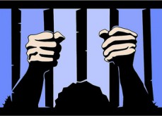 Un chef de la police saisi et revend des machines de jeux électroniques pour lui-même