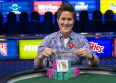 Les premiers résultats des WSOP 2014: Selbst, Le et Forest remportent un bracelet Les World Series of Poker