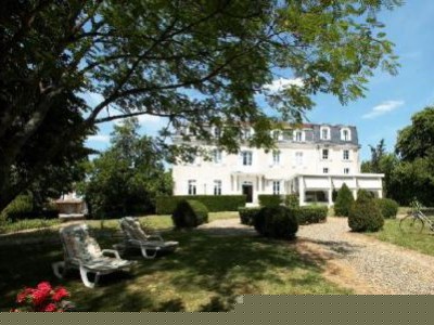 Casino de Cazaubon-Barbotan facade