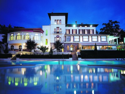Casino de Saint-Galmier facade
